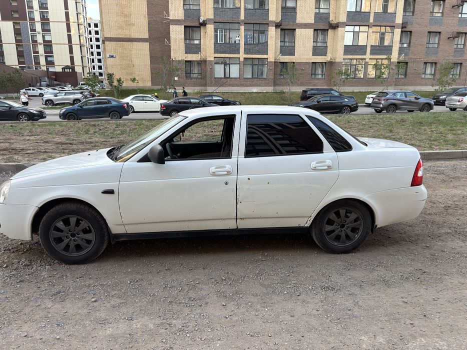 Продам приору 2013 года