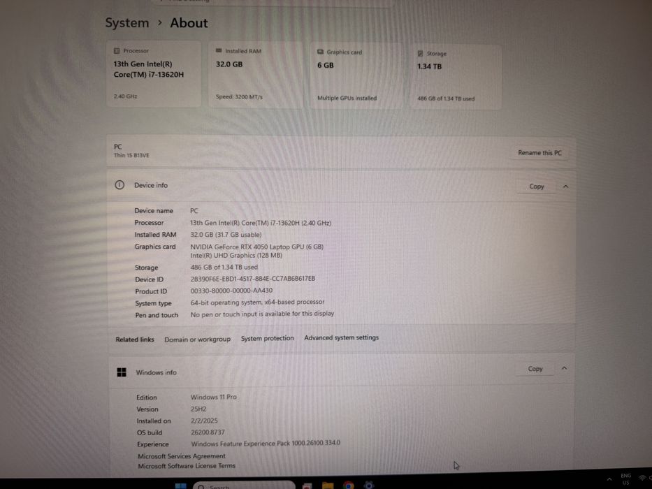 Лаптоп MSI Thin 15 B13VE