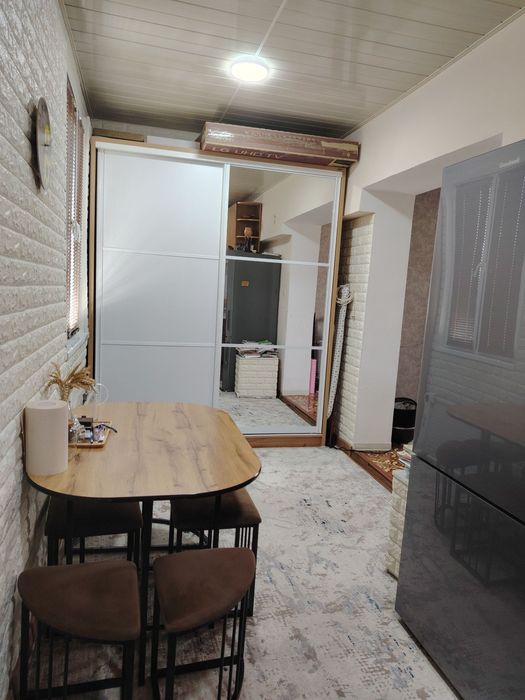 Буз 2. Срочно ЭКО базар. Тараканчик. Продается 1 ком квартира с обстан