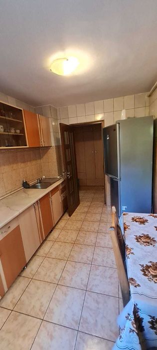 Particular, inchiriez 2 camere, decomandat, etaj 1, Astra