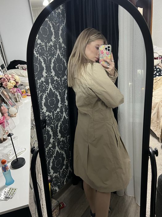 Продам Тренчи  и пальто ( новые)