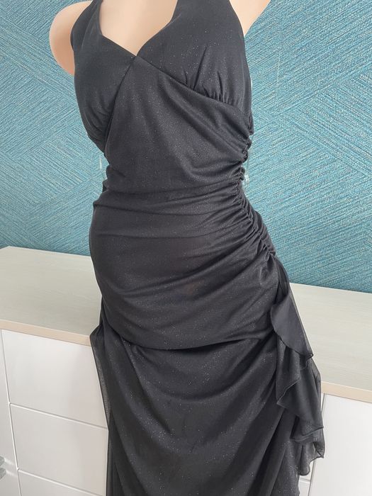 Шикарное вечернее платье