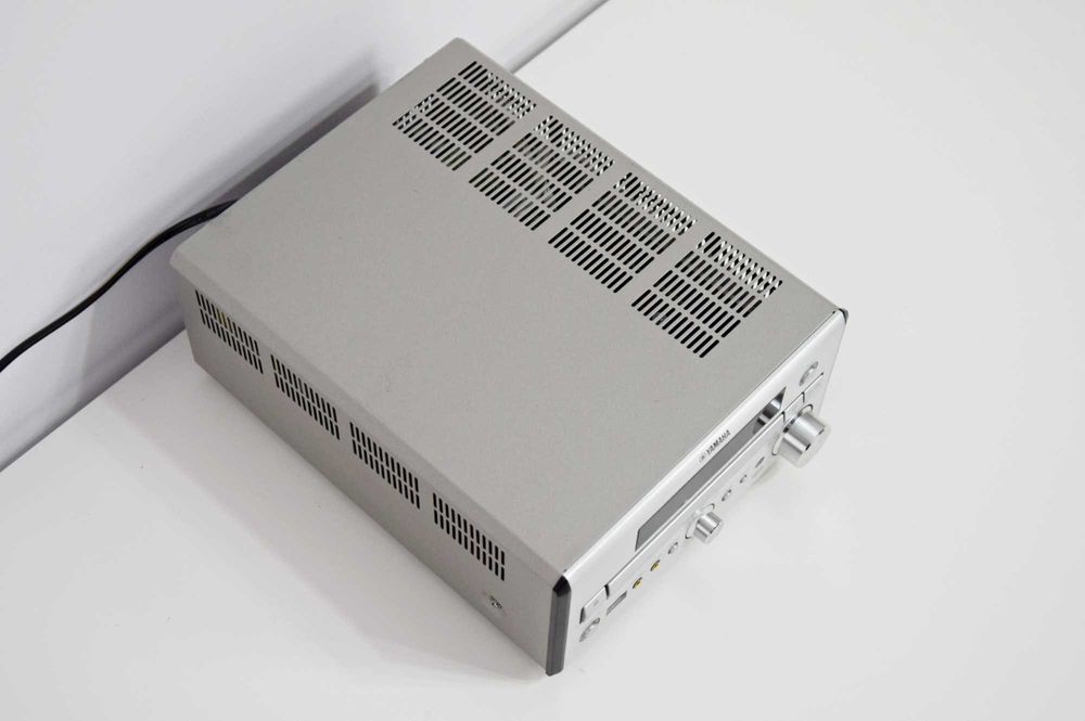 Amplificator Yamaha CRX-E320, Receiver, CD player, USB