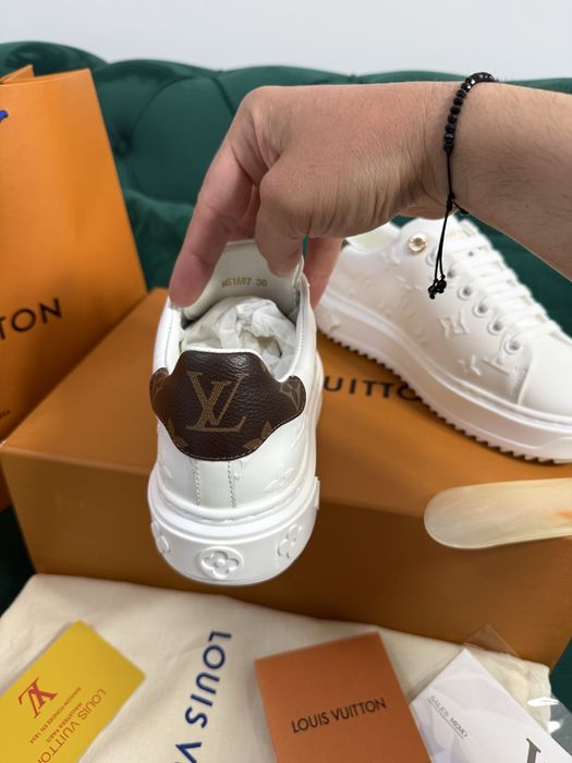 Adidasi Louis Vuitton piele naturala 100% Full Box colectie noua