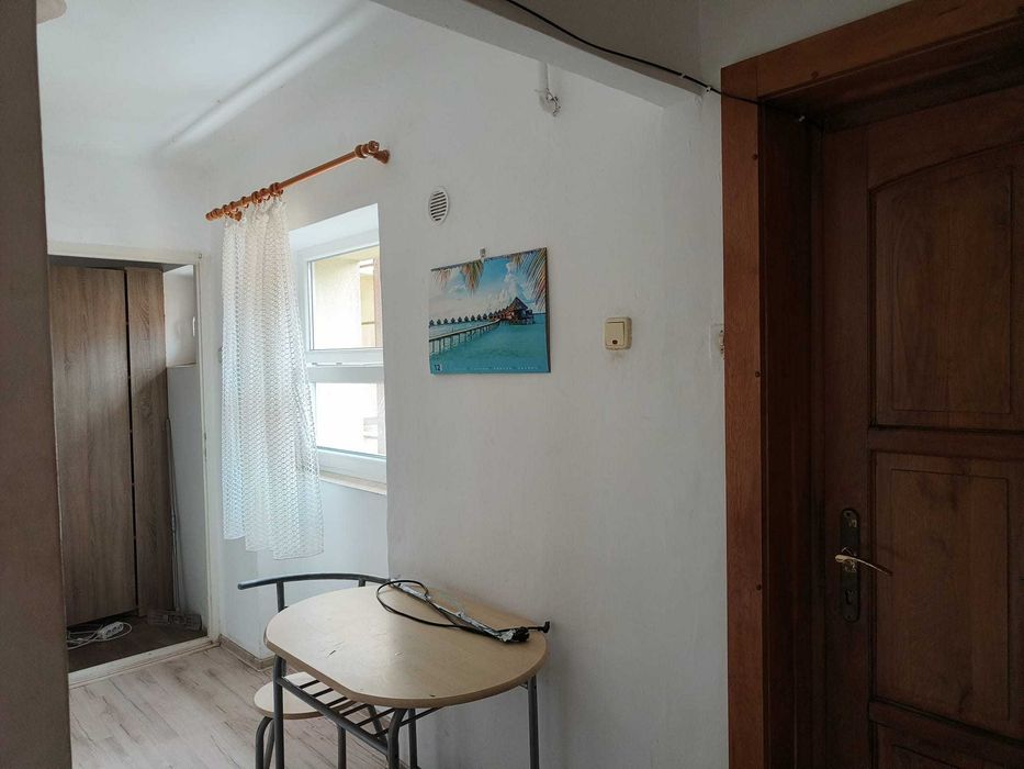 Proprietar , vând ap 2 camere semicentral
