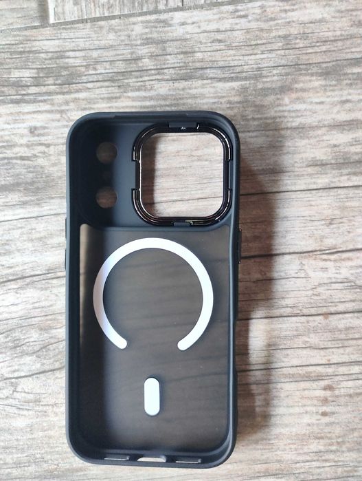 Husa telefon iPhone 17 Pro realizata din silicon si functie MagSafe.