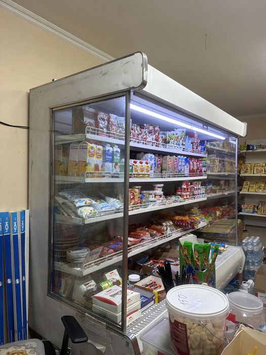 Витринный холодильник