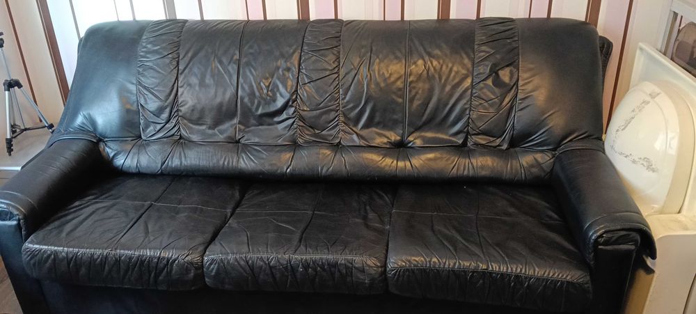 Кожен диван и фотьоил