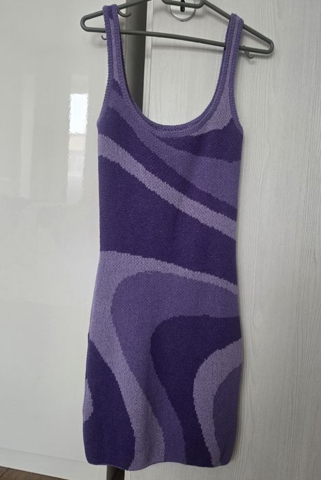 Чисто нова плетена лилава рокля