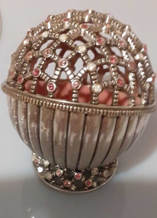 Шкатулка для украшений