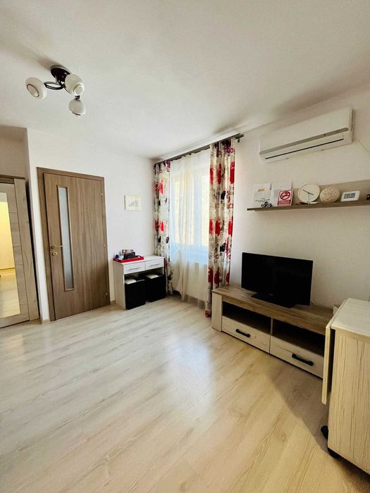 Inchiriez Brasov ultracentral apartament