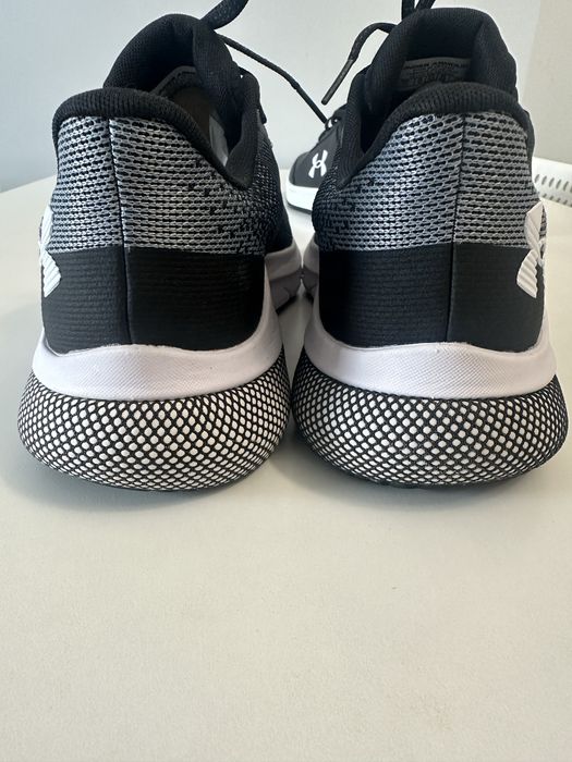 Кроссовки оригинал Under Armour