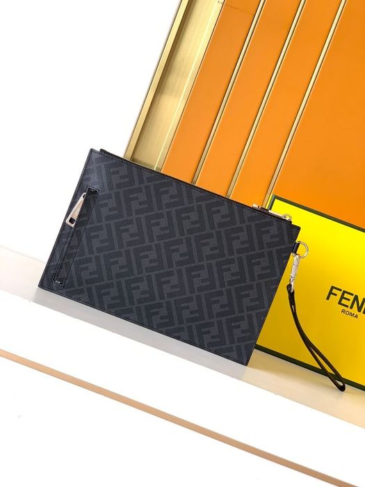 Мъжка чанта Fendi