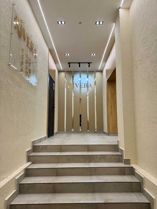 Продам 3 квартира РН Парк Победы