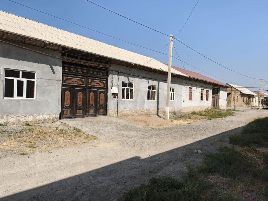 Кумушконда Ҳовли сотилади