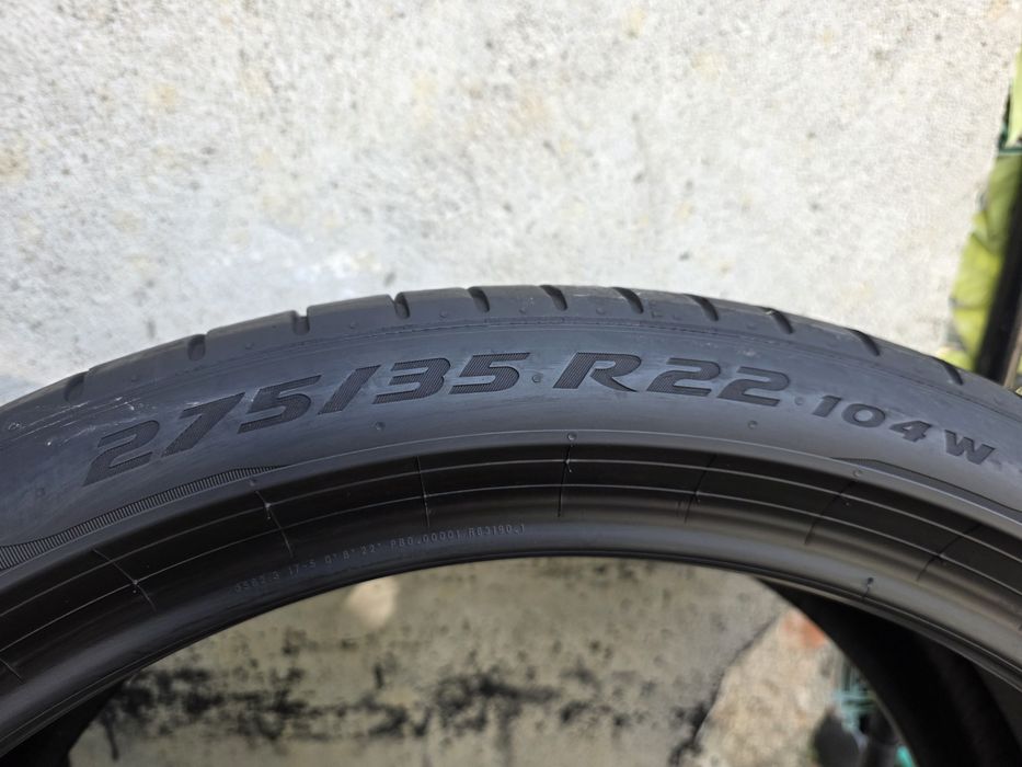 Vând două anvelope de vara pirelli p zero pz4 275 35 22 dot 0521