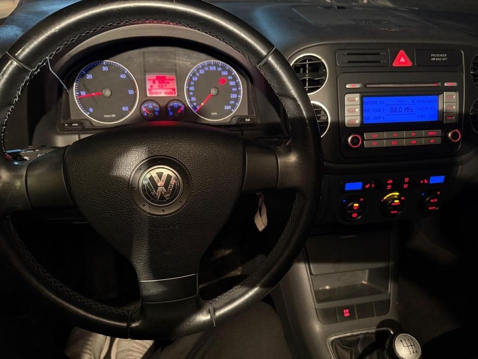 PREȚ FIX: 1.850  Golf 5  1.9 TDI  6 viteze  An:2006