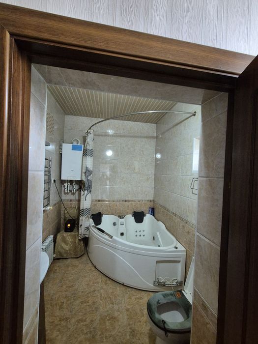 Қибрай марказида  Янгиобад маҳалла,  Якка чўп кўсаси 9 тупикда ховли