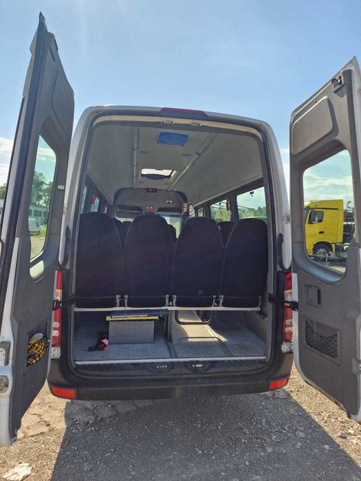 Microbus Mercedes Sprinter 515cdi 19+1 locuri