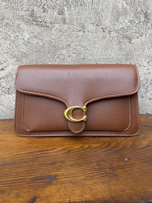 Дамски чанти Coach