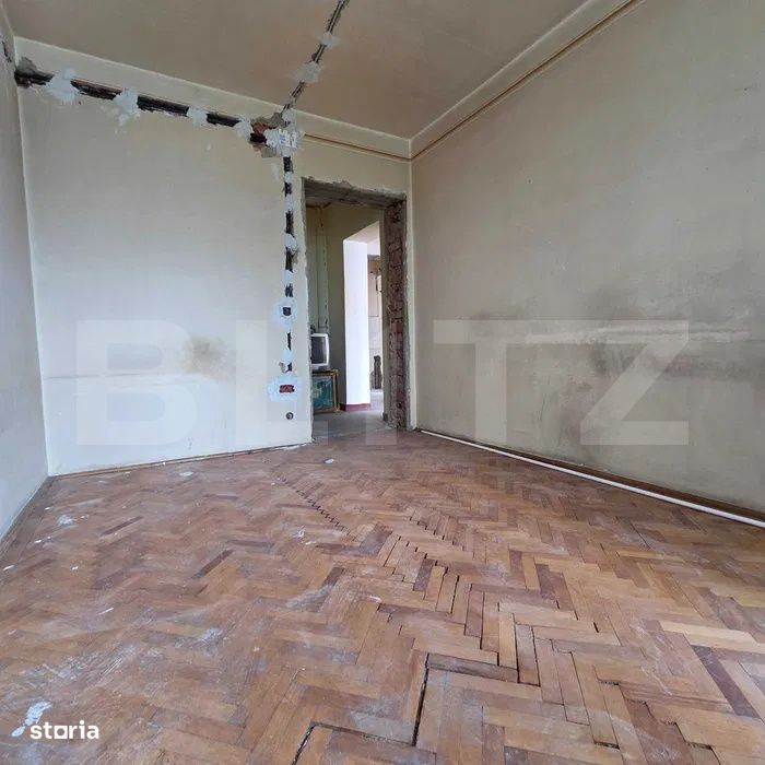 Apartament cu 3 camere, 67 mp, etaj intermediar, renovabil, George Ene