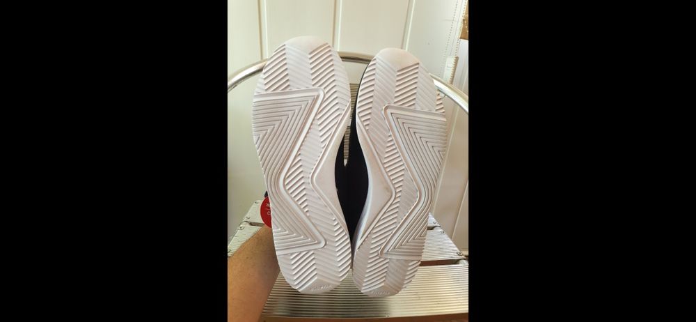 Кроссовки 43-44размер