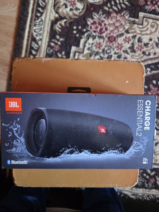 Vând boxa jbl nouă nouța de 40 W