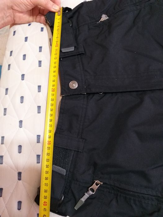 Vand pantaloni schi
