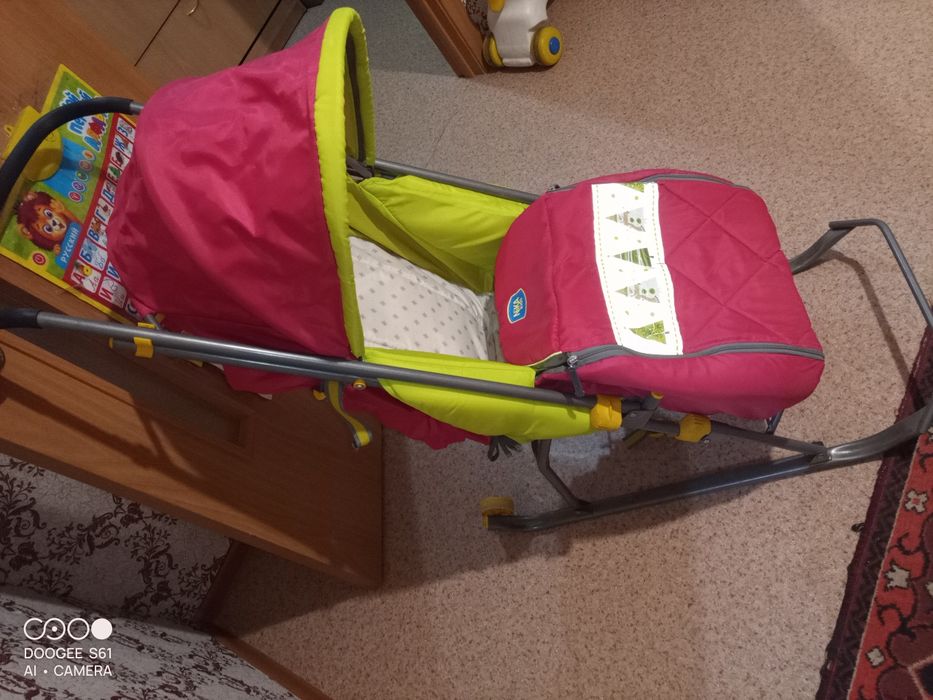 Продам зимние санки