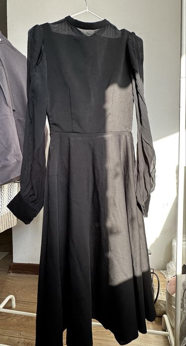 Продам женские платья