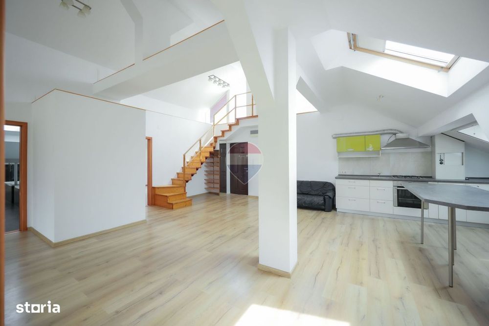 Apartament la mansardă – peste 140 mp utili | 3 dormitoare | Nufărul