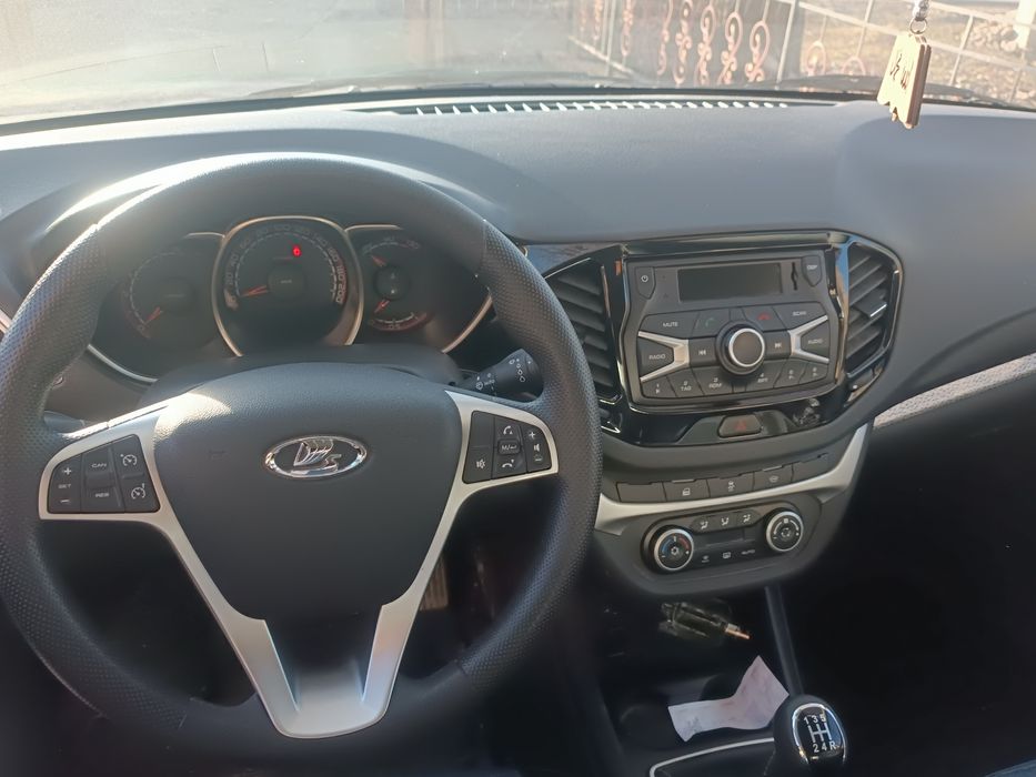 Lada Vesta Cross 2018 Sotiladi