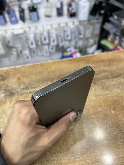 Продам iPhone 13 Pro Max