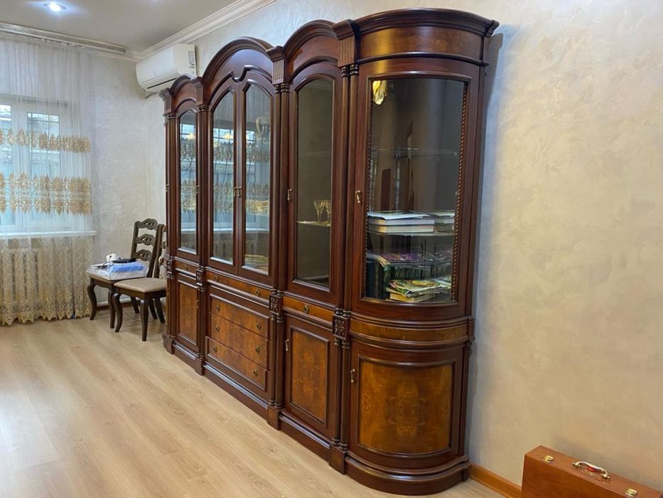 Стенка в гостиную