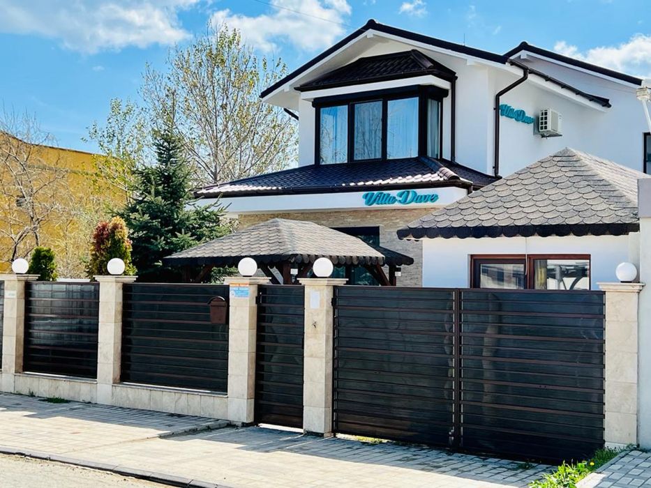 Inchiriez vila in Mamaia Nord