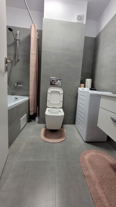 Inchiriez apartament Complex President, calea Bucuresti, langa mall Electroputere