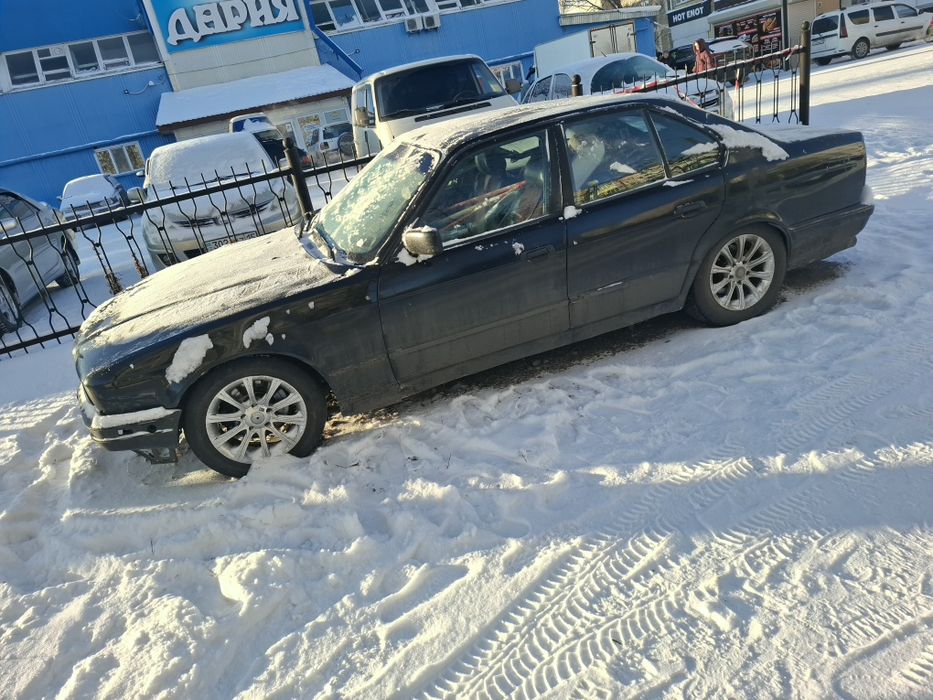 Продам бмв е 34 2литра