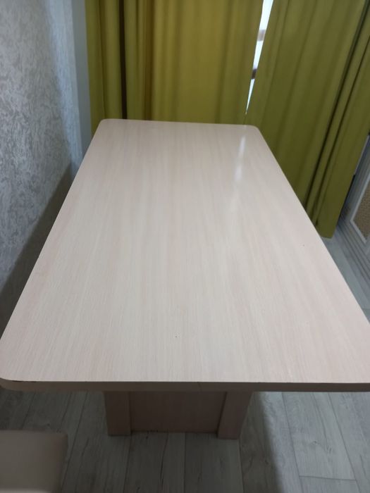 Кухонный стол+диванымен 39990тг