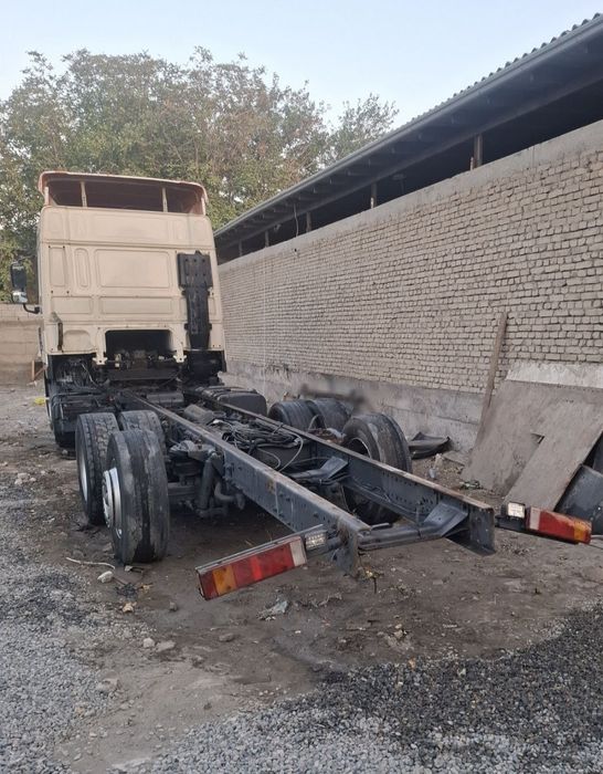 DAF  Сотилади Йили 2011