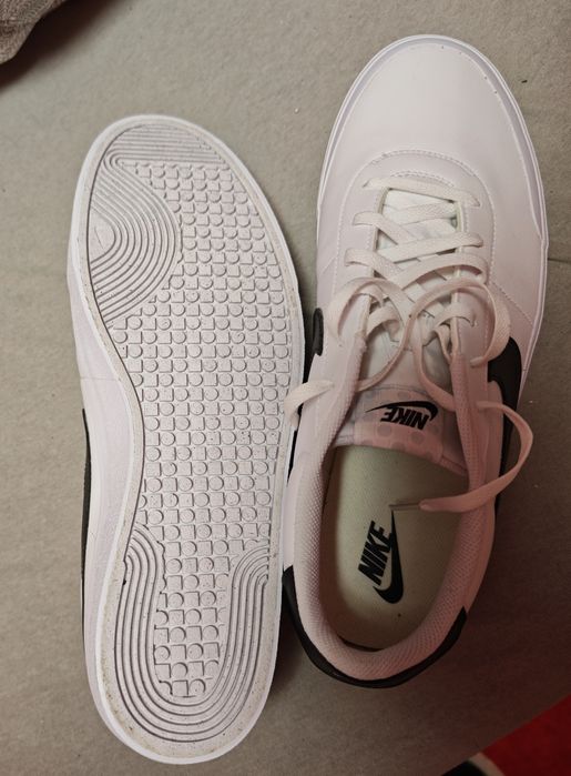 Маратонки Nike 49 номер