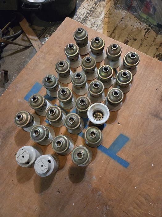 Продам патрон керамический е40