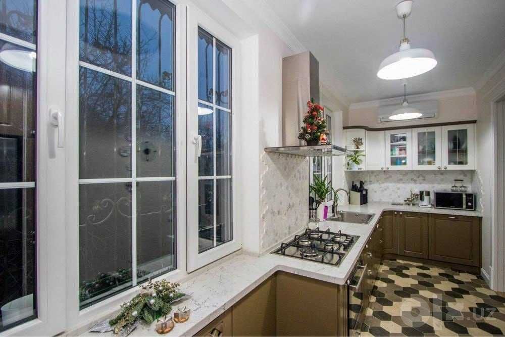 *Цум 3ком квартирира. 110 школа,корейское посольство,метро Космонавтов