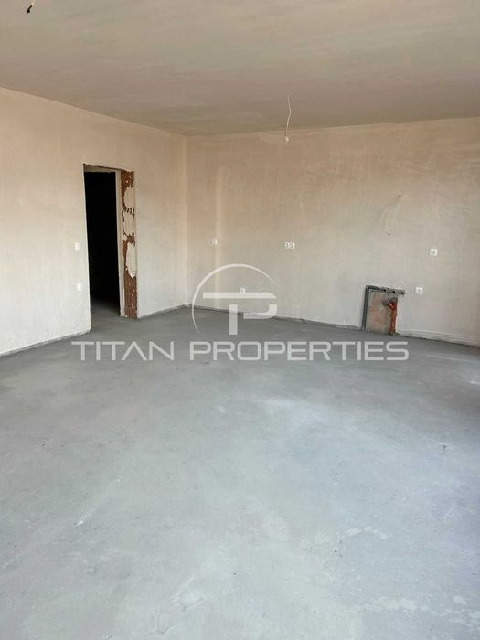 Продава се Тристаен апартамент в Пловдив, Остромила - 115 кв.м за 745 €/кв.м - Снимка #1