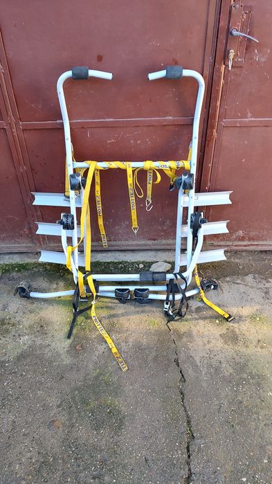 3 suporturi pentru biciclete