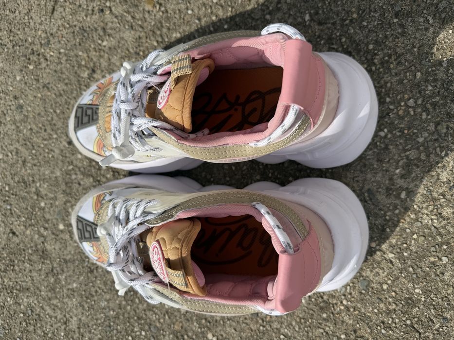 Versace Chain Reaction