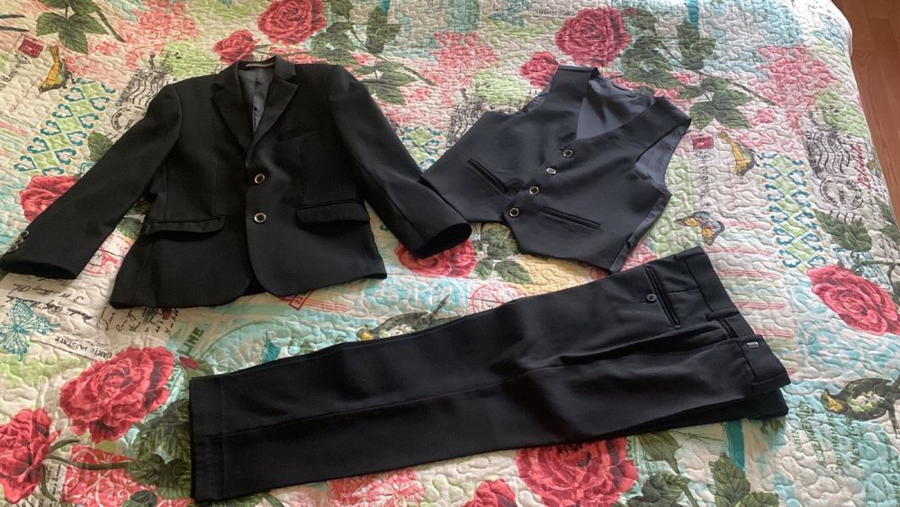 Школьный костюм