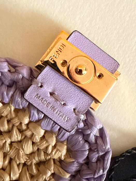 нова Чанта Fendi с етикет