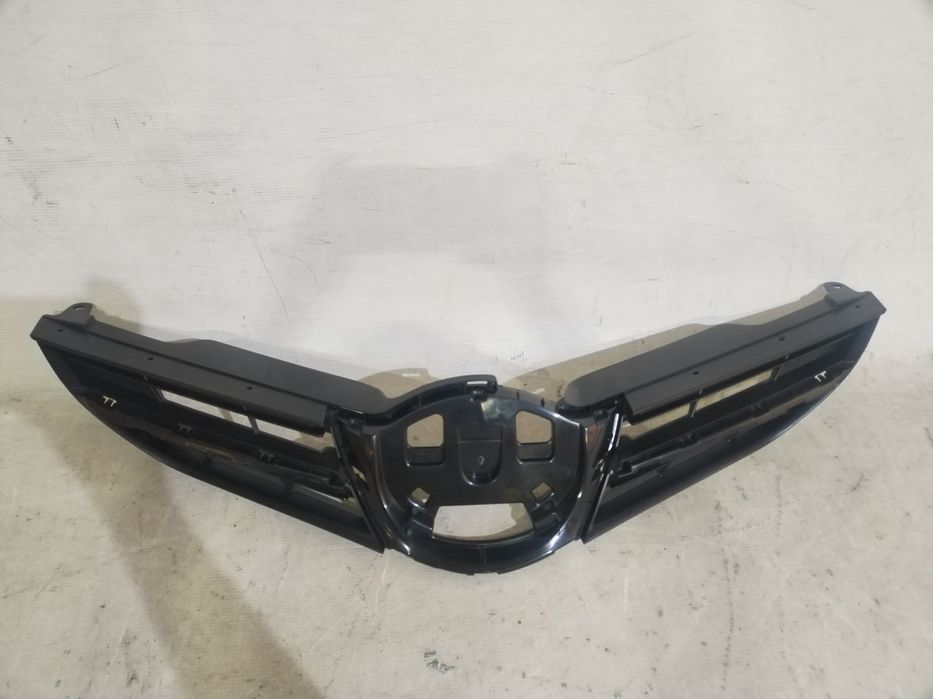 Grila radiator Toyota Auris, 2012, 2013, 2014, 2015.