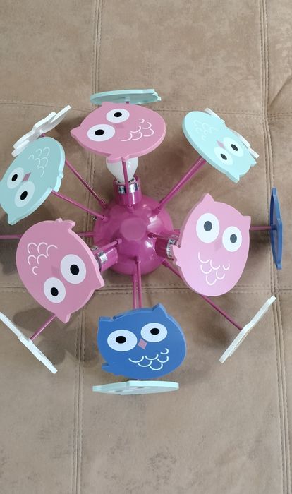 Candelabru camera copii