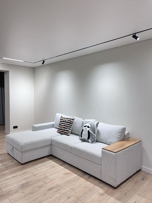 Бабура.  Ракат.  2комнатная с ремонтом/. 3этаж.